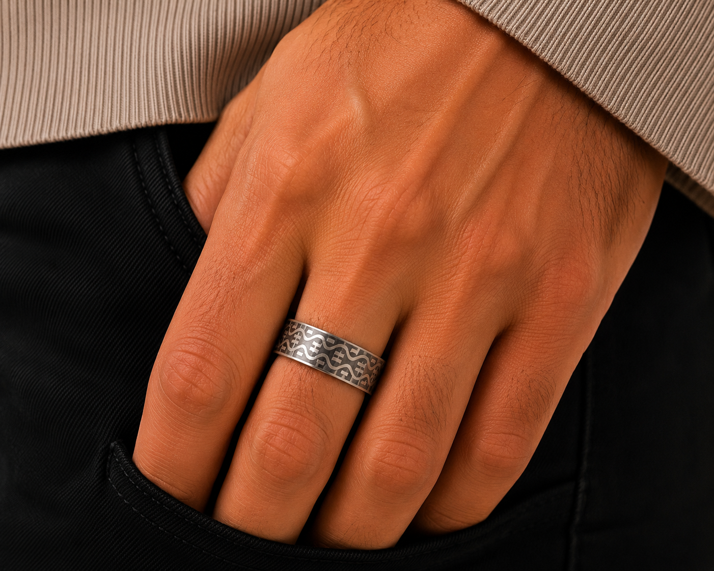 Bague Mixte Acier Inoxydable Motif Viking Nordique Gravé – Taille 21 mm (Taille FR 66)